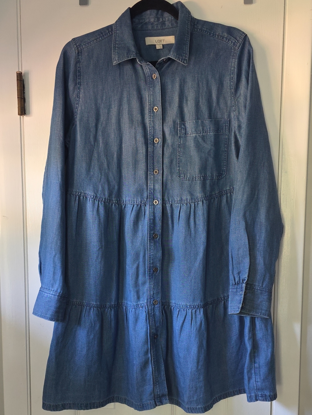 LOFT Light Blue Chambray Like Tiered Shirt Dress SZ M